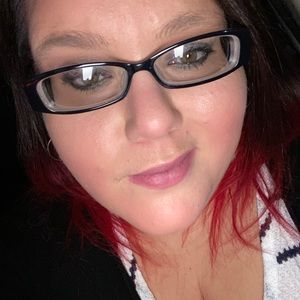 Meet your Posher, Cortney